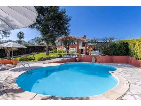 maison de luxe à vendre à saint-jeannet : 1 100 000 € | 180m²