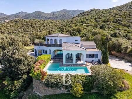 villa de luxe à vendre à saint-florent : 2 520 000 € | 310m²
