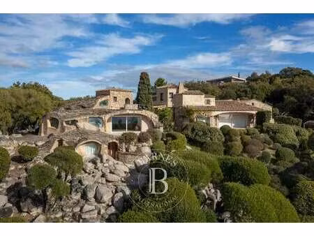 villa de luxe avec vue sur mer à vendre à orto : 2 700 000 € | 353m²