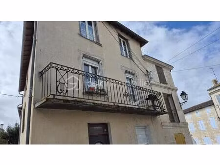 appartement de 67 09 m² à mauze-sur-le-mignon