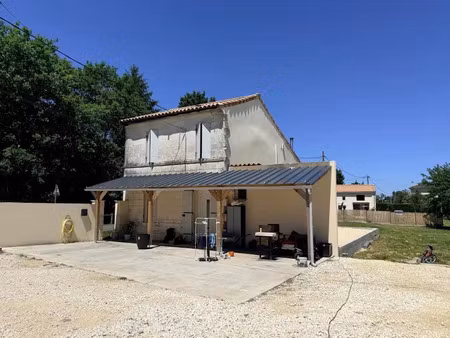 vente maison 4 pièces 110 m² à saint-yzan-de-soudiac (33920)  209 960 €