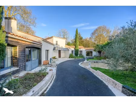 vente maison 7 pièces 200 m² lagord (17140)