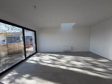 vente appartement 2 pièces  48.00m²  verrières
