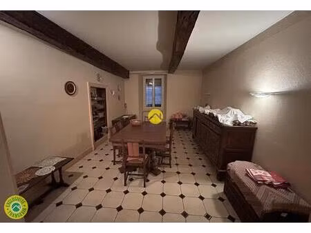 immeuble + garage attenant