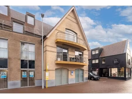 appartement te koop in meulebeke met 3 slaapkamers