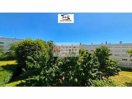 lumineux 3 pièces 63 m2 vue dégagée versailles