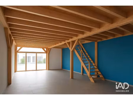 vente commerce 195 m² pirey (25480)