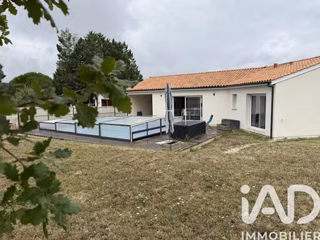 vente maison 5 pièces 101 m² à clam (17500)  325 000 €