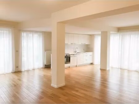 appartement à louer à fleurbeekstraat 18 drogenbos (vbd58385)