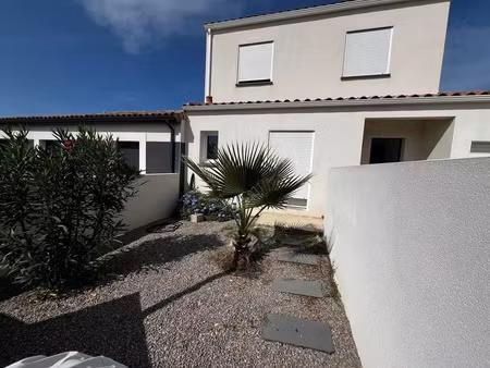 location maison 4 pièces 104 m² à thézan-lès-béziers (34490)