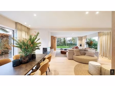 huis te koop in knokke-heist met 5 slaapkamers