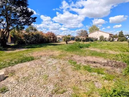 terrain constructible viabilisé à vendre