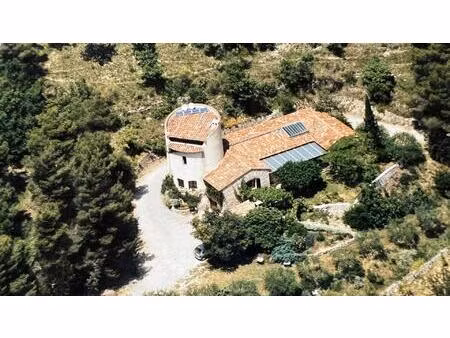 callas : villa de 320 m2 sur 12 hectares vue jusqu'à la mer