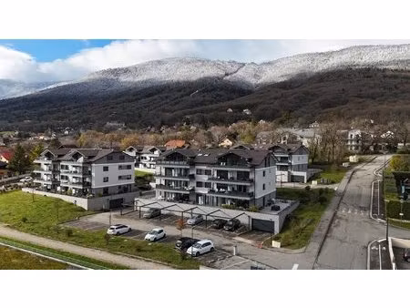 t3 récent avec terrasse vue mont-blanc standing et parkings !