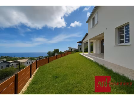 vente maison 4 pièces 84 m² à les avirons (97425)  488 000 €