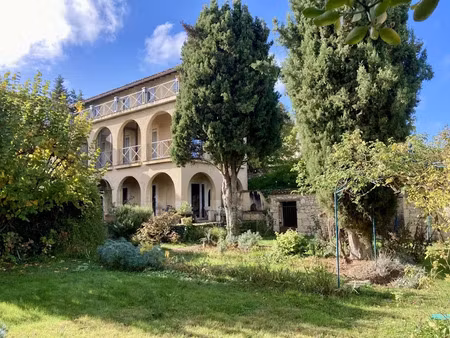 vente maison 9 pièces 215 m² à lectoure (32700)  550 000 €