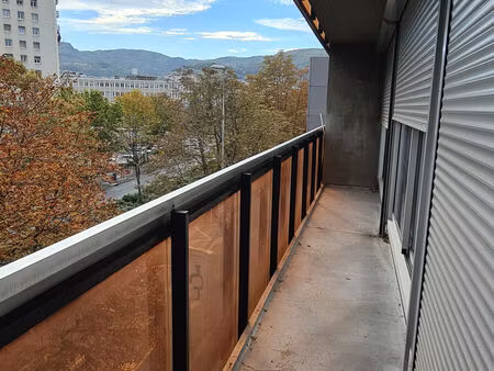 location appartement 3 pièces 66 m² à clermont-ferrand (63000)