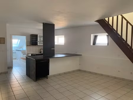 location appartement 3 pièces 70 m² à wittersdorf (68130)  720 €