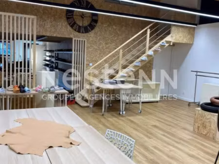 a louer local commercial de 244 m2 sur plescop