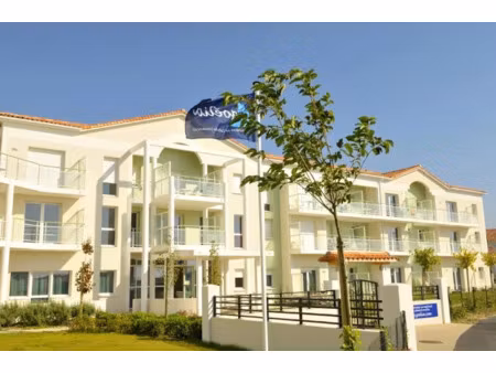 vente appartement 4 pièces 54 m² à saint-gilles-croix-de-vie (85800)  126 944 €