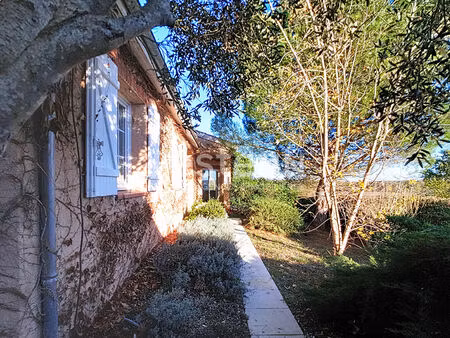 a vendre - maison de plain-pied - lumineuse - 3 chambres - saint-clar-de-rivière (31600)