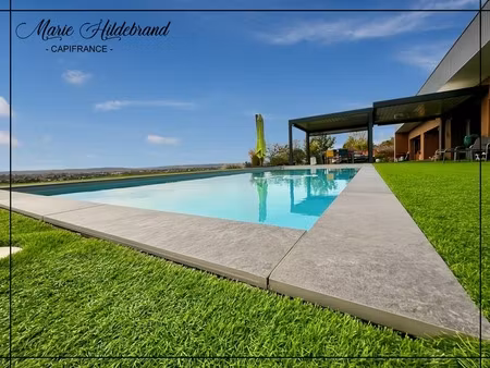 maison contemporaine de 165m² - 3 chambres - 9000m² terrain