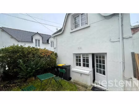 maisonnette rénovée et meublée