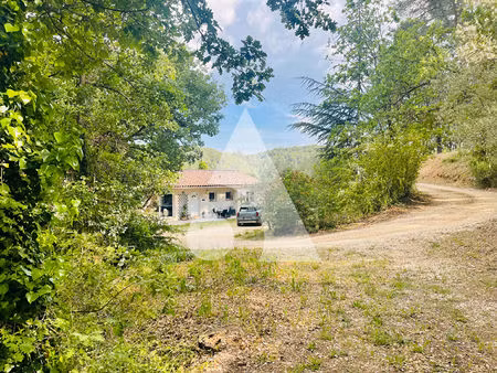 grambois - villa d'env 85m² hab m² sur 8 000m² de parcelle