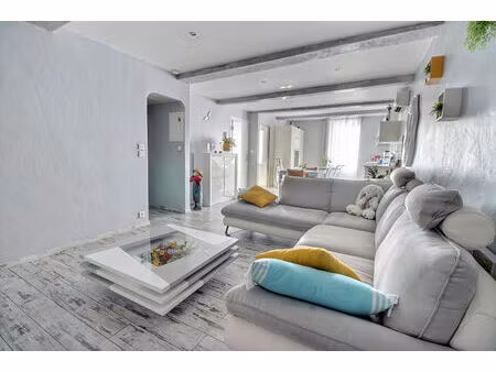 vente appartement 3 pièces 58 m² roquebrune-sur-argens (83520)