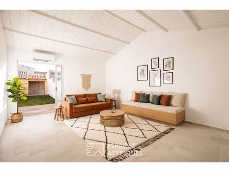 ancien chai rénové en coeur de village