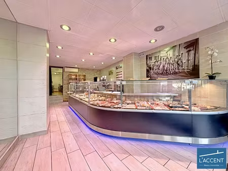 vente locaux professionnels 72 m² à vauvert (30600)  140 000 €