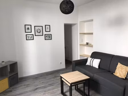 location meublée appartement 2 pièces 25 m² à vichy (03200)  450 €