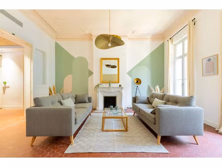 location meublée appartement 8 pièces 160 m² à marseille 1er (13001)  650 €