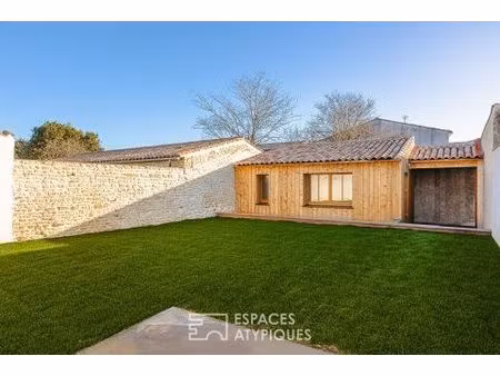 ancien chai rénové en coeur de village