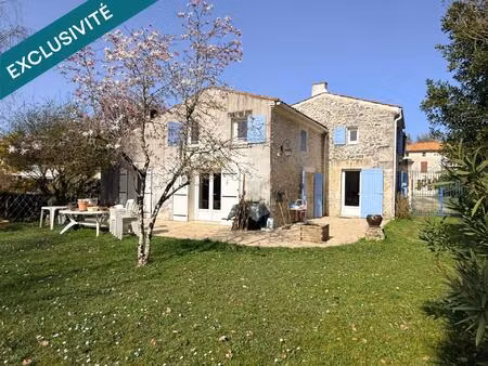 jolie maison d'environ 111 m2 proche de tous commerces