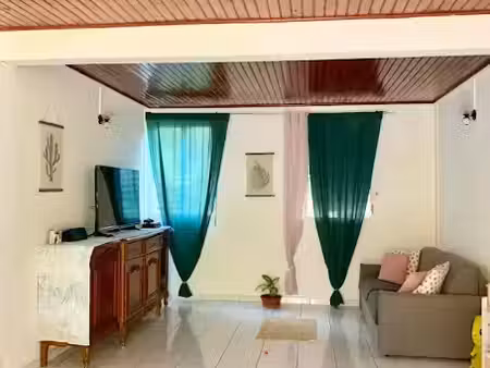 location maison 4 pièces 80 m² à les anses d arlet (97217)  1 550 €