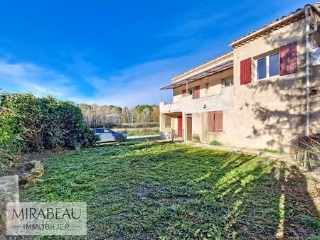 location villa 6 pièces 102.76 m² à la tour-d'aigues (84240)  1 380 €
