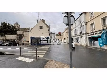 plein coeur du centre ville de longjumeau  commerce de 143m2  bar  pmu  café  activité dep