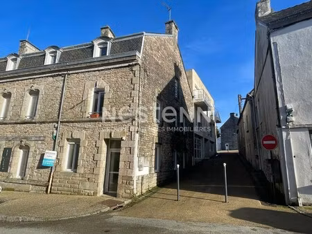 local commercial a louer - centre ville d'elven - 42 m2