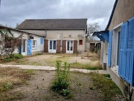 maison de village 246 m²   boutique et logement