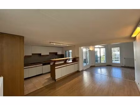 location maison  133.6 m² t-5 à sèvres  2 750 €