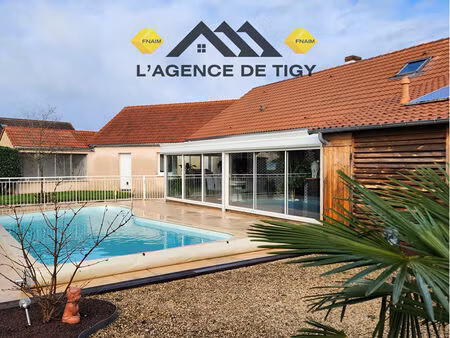 maison contemporaine et d'exception a vendre a vienne en val