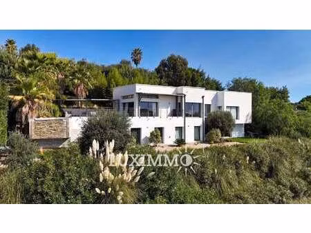 villa de luxe avec vue sur mer à louer à la roquette-sur-siagne : 13 500 €/mois | 264m²