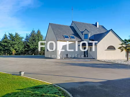 maison val-couesnon 9 pièce(s) 245 m2