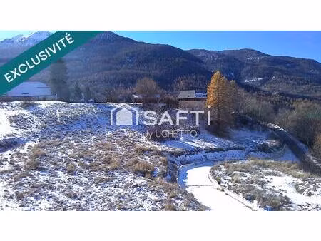 terrain rare aux orres – vue montagne