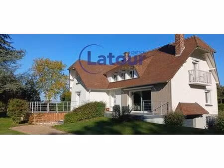 maison de 8 pièces de luxe en vente à garnay  france