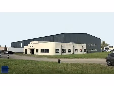 location local d'activités st andre de corcy 3 930 m²