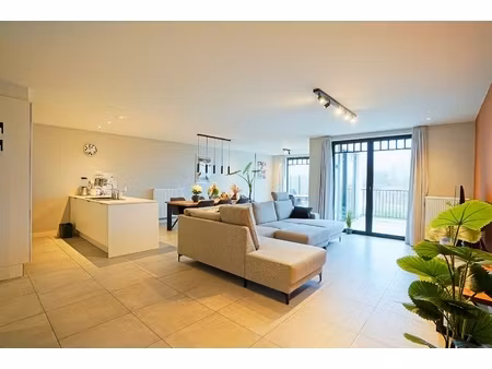 appartement te huur in schoonaarde met 2 slaapkamers