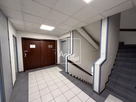 location local professionnel 180m² meylan 38240