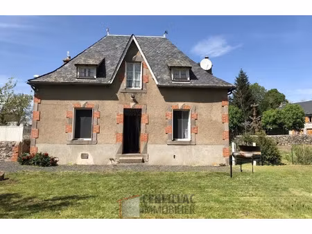 vente maison 7 pièces 160 m² à sainte-anastasie (15170)  139 000 €